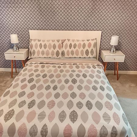 2 Bed City Centre Apt, Free Parking - Albert Clock, Customs House Belfast Exteriér fotografie