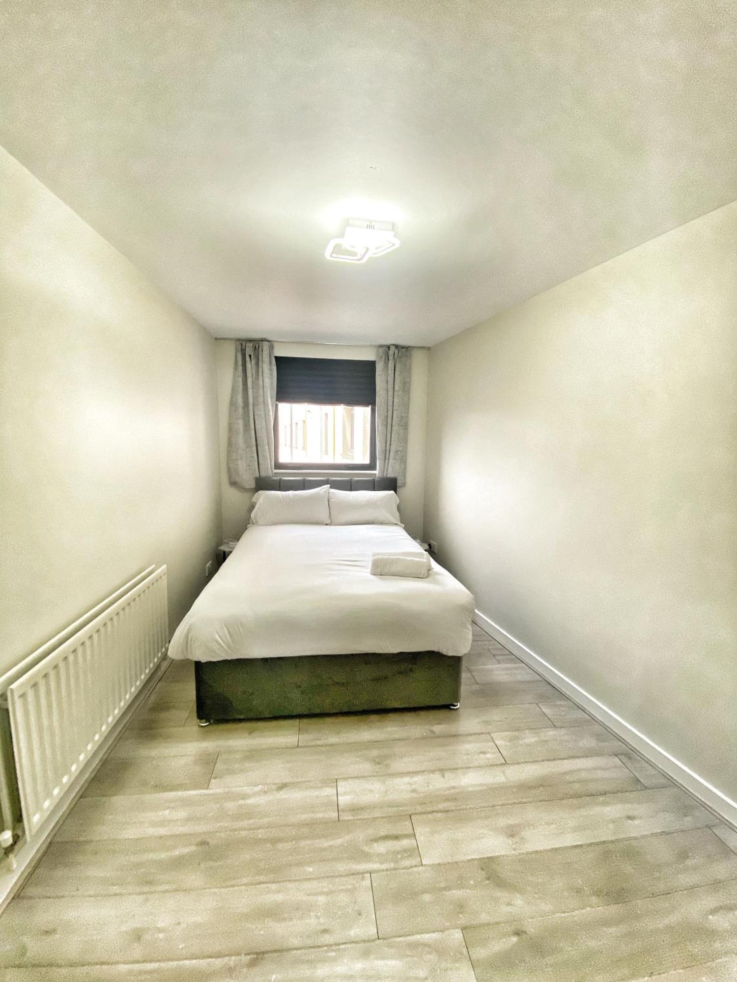 2 Bed City Centre Apt, Free Parking - Albert Clock, Customs House Belfast Exteriér fotografie