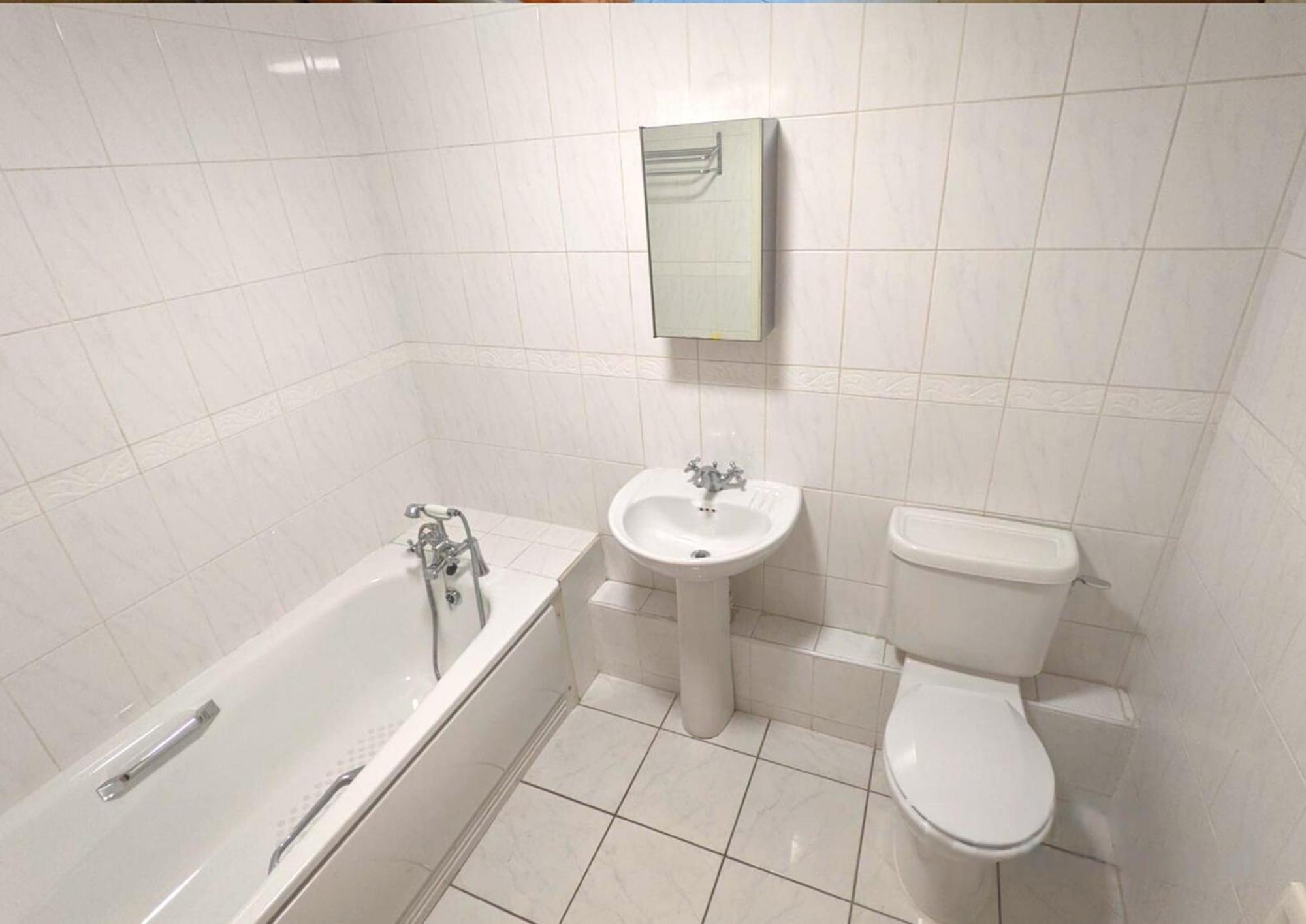 2 Bed City Centre Apt, Free Parking - Albert Clock, Customs House Belfast Exteriér fotografie