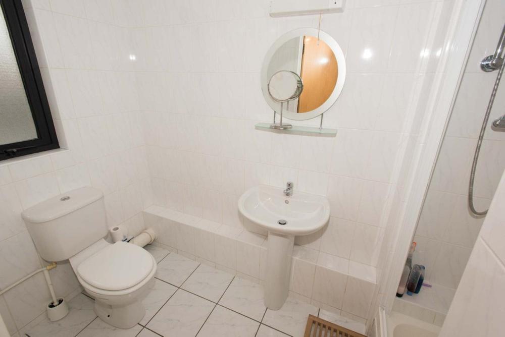 2 Bed City Centre Apt, Free Parking - Albert Clock, Customs House Belfast Exteriér fotografie